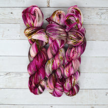Load image into Gallery viewer, Butterfly Bush | Aubs Worsted