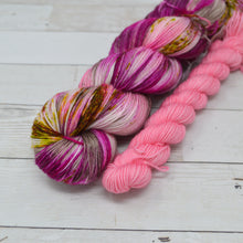 Load image into Gallery viewer, Butterfly Bush | Sock Set
