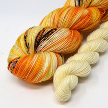 Load image into Gallery viewer, Corn Maze | Shawl Kit