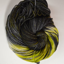 Load image into Gallery viewer, Black Cat | Aubs Worsted