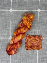 Load image into Gallery viewer, Gladiolus | Aubs Worsted