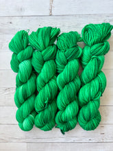 Load image into Gallery viewer, Emerald | Aubs Worsted