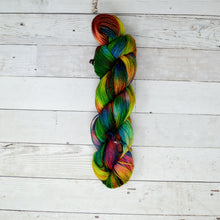 Load image into Gallery viewer, Macaw | Stardust Sparkle