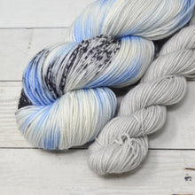 Load image into Gallery viewer, Heading South | Shawl Kit